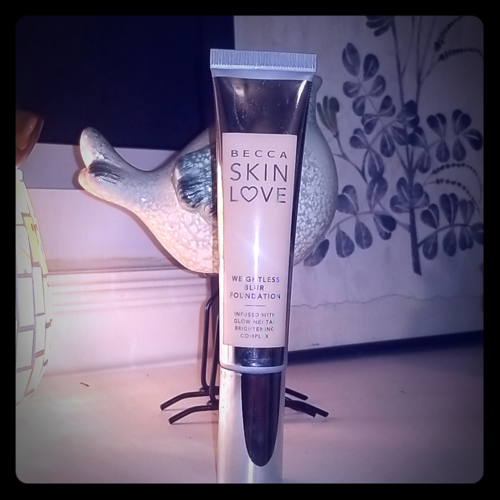 Becc skin love foundation in ivory